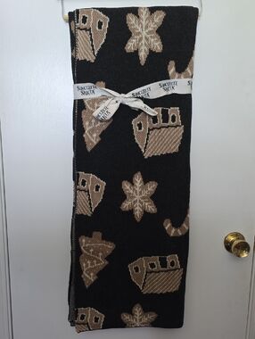 Sincerely Santa Black & Tan Holiday Knit Throw